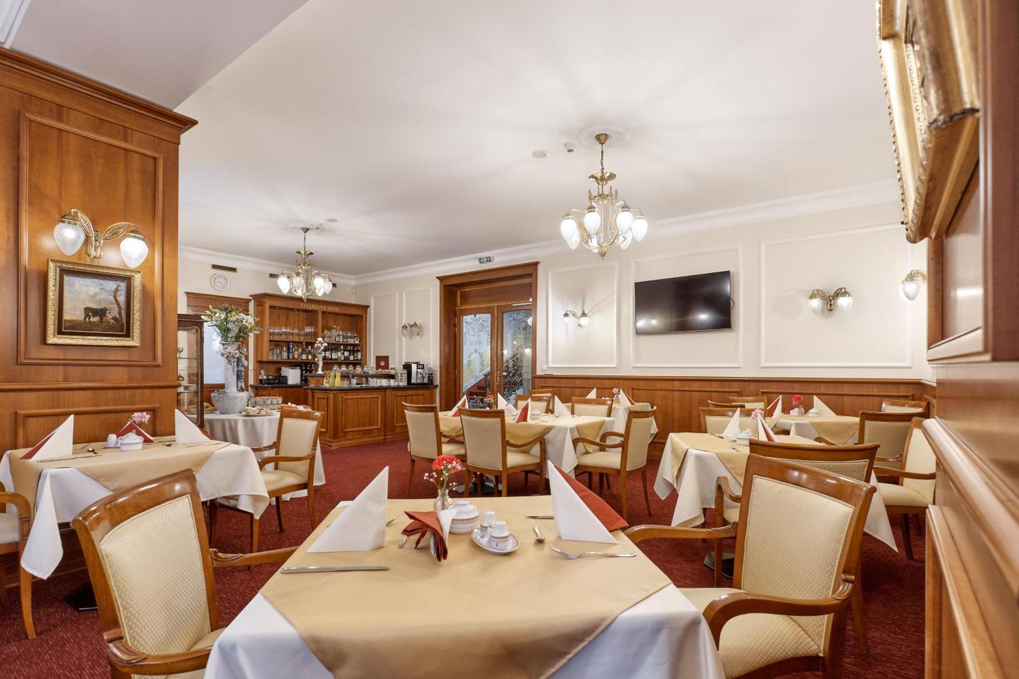 Spa Hotel Villa Ritter Κάρλοβι Βάρι Εξωτερικό φωτογραφία